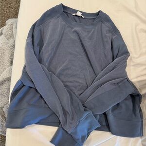 women’s athleta top